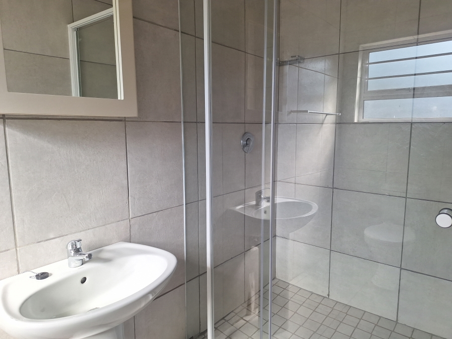 To Let 2 Bedroom Property for Rent in Levyvale Eastern Cape